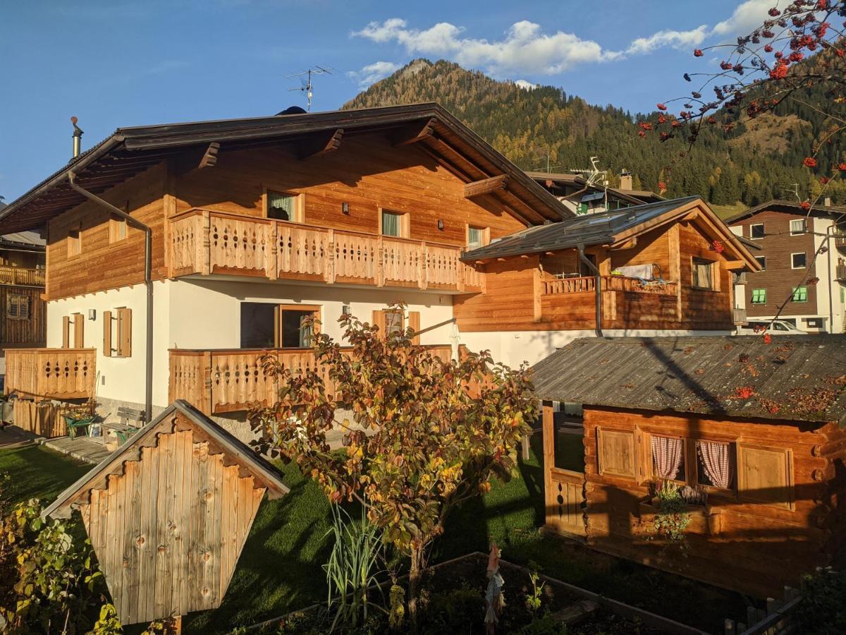 Ferienwohnung Ciasa Giorgina Pozza di Fassa Exterior foto