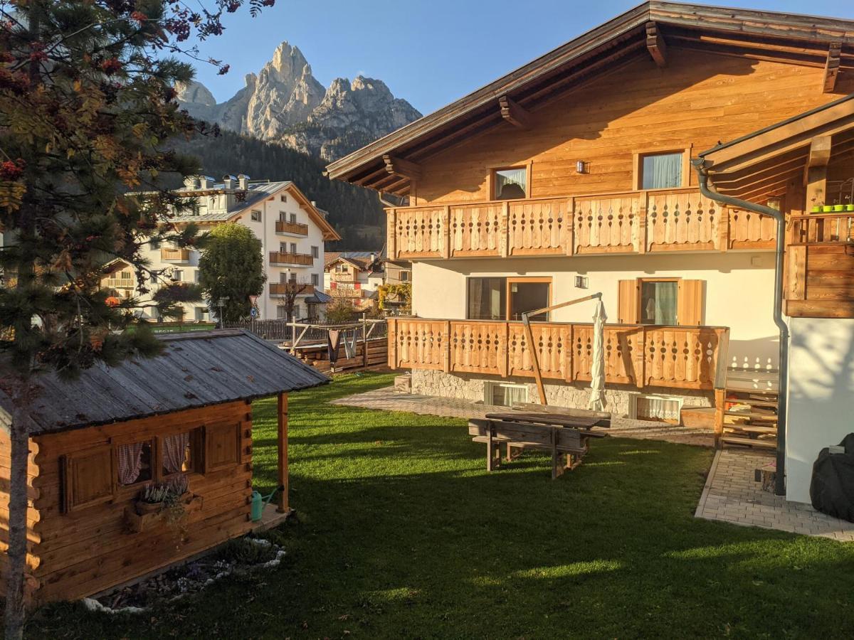 Ferienwohnung Ciasa Giorgina Pozza di Fassa Exterior foto